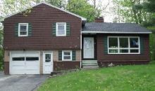 32 Blackmer St Auburn, ME 04210