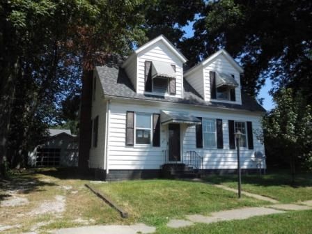 305 E Frederick St, Arenzville, IL 62611