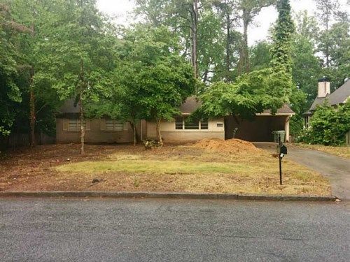 202 Lake Forrest Lane Ne, Atlanta, GA 30342