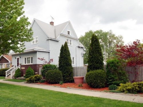 3613 Vernon Avenue, Brookfield, IL 60513