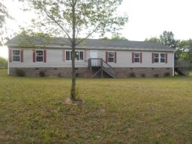 89 Horse View Ln, Fuquay Varina, NC 27526