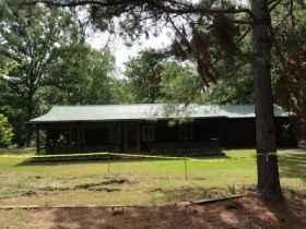 7480 Sturrock Road, Gilmer, TX 75645