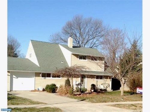 44 APPLETREE DR, Levittown, PA 19055