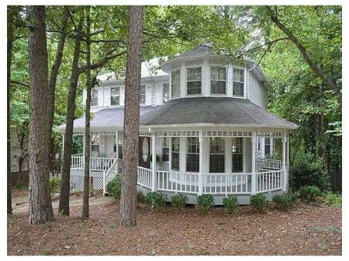 320 London Dale, Woodstock, GA 30189