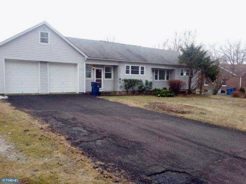 2582 CHURCH LN, Kintnersville, PA 18930