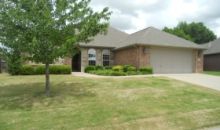 1805 W Countryside Ln Rogers, AR 72758