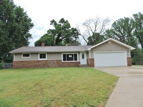 2833 S Cleveland Ave, Saint Joseph, MI 49085