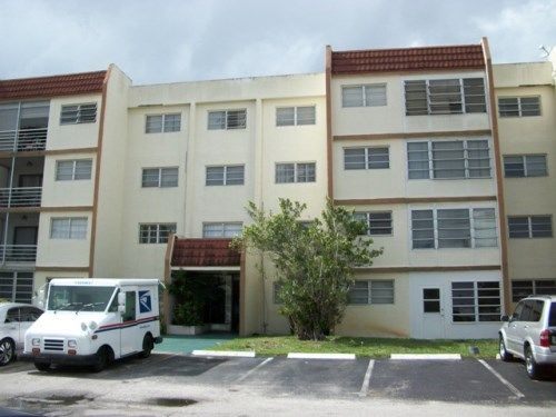 2401 41st Ave, Fort Lauderdale, FL 33313