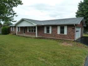 513 Valley View St, Seymour, TN 37865