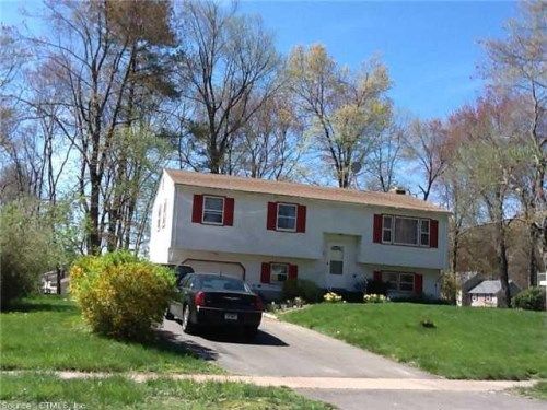 21 Linwood  Drive, Bloomfield, CT 06002