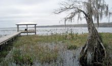 1800 Lake Disston Dr Bunnell, FL 32110
