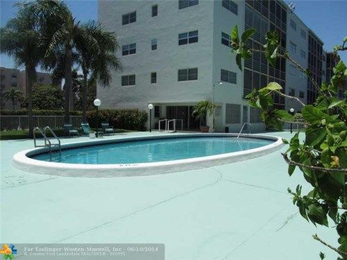600 NE 14th Ave # 319, Hallandale, FL 33009
