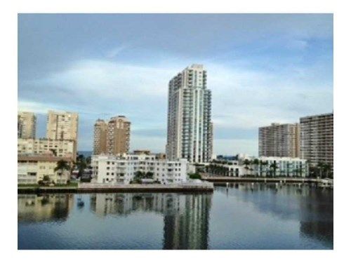 121 GOLDEN ISLES DR # 503, Hallandale, FL 33009