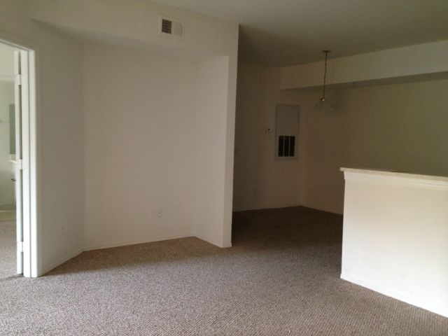 2811 Hunter Lake Way Apt 105, Apopka, FL 32703