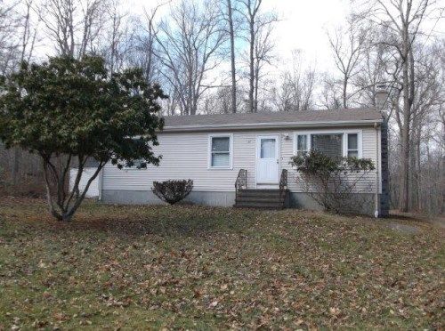 37 Holmes Rd., Oakdale, CT 06370