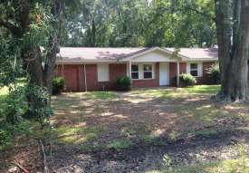 4124 Tugas St, Moss Point, MS 39563