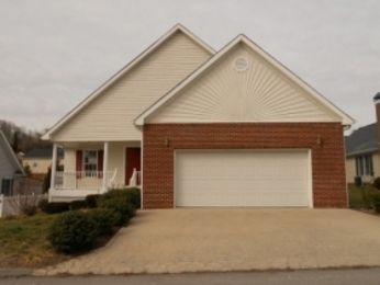 112 Boulder Ct, Kingsport, TN 37660