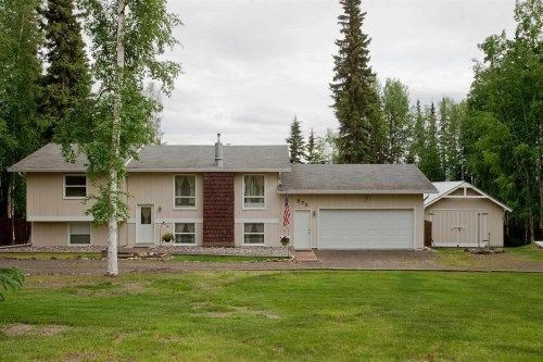 875 RidgeLoop Road, North Pole, AK 99705