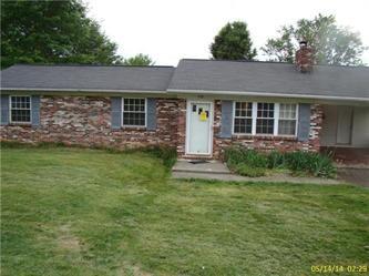 938 Linden Dr, Alcoa, TN 37701