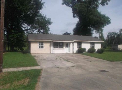 309 Cypress Drive, Baker, LA 70714