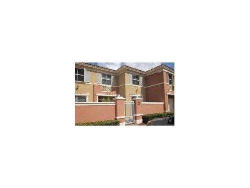 6104 NW 114 PL # 202, Miami, FL 33178