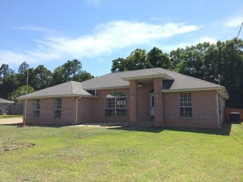 5717 Loring Dr, Milton, FL 32583