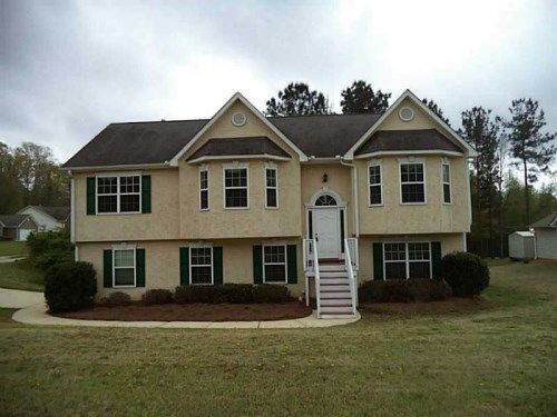 176 Peachtree Glen Drive, Ellenwood, GA 30294