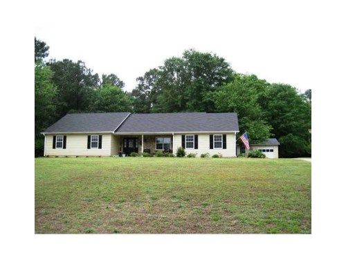 3413 Greystone Drive, Loganville, GA 30052