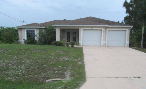 855 Chantilly St E, Lehigh Acres, FL 33974