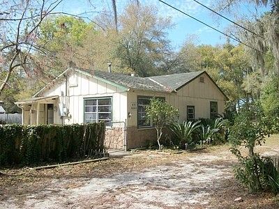 4Th, Welaka, FL 32193