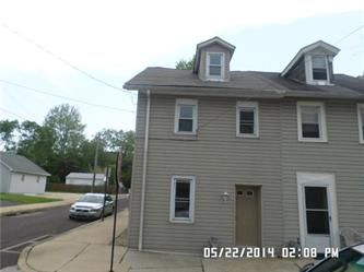 26 Hall St, Phoenixville, PA 19460
