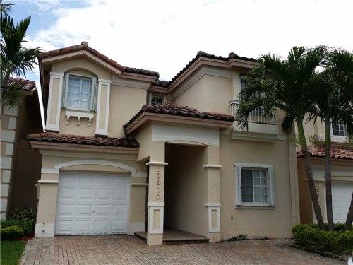 10910 NW 67 TE, Miami, FL 33178