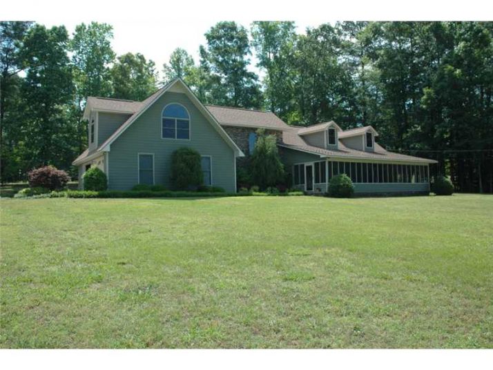 456 Cut Off Road, Plainville, GA 30733
