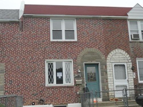 359 Westmont Dr, Darby, PA 19023