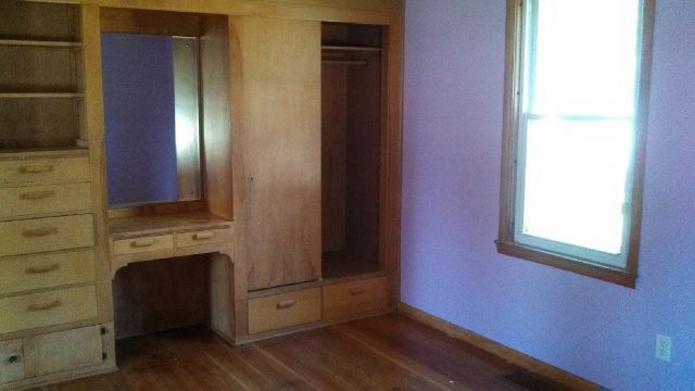 18 SE 3rd Ave, Galva, IL 61434