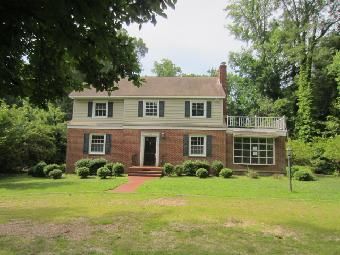 2508 W Broadway, Hopewell, VA 23860