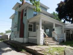 1515 19th Ave, Moline, IL 61265