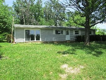 8459 N Jenner Dr, Ellettsville, IN 47429