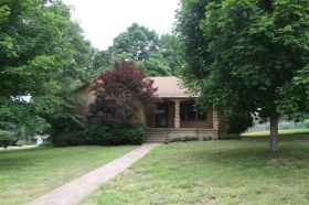 424 S Liberty St, Harrison, AR 72601