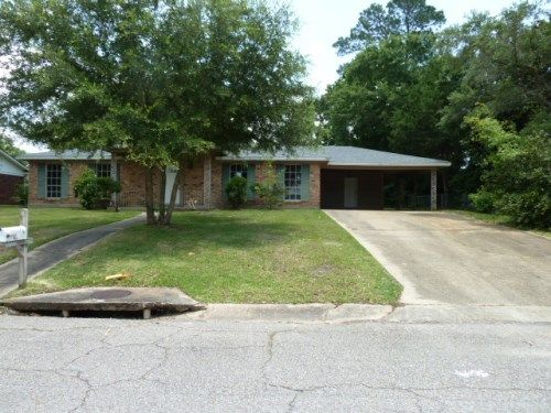 3222 Cumberland Rd, Ocean Springs, MS 39564