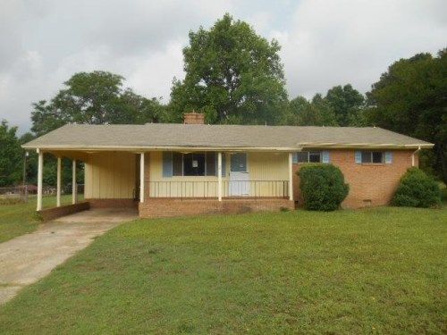 5624 Hilltop Rd, Fuquay Varina, NC 27526
