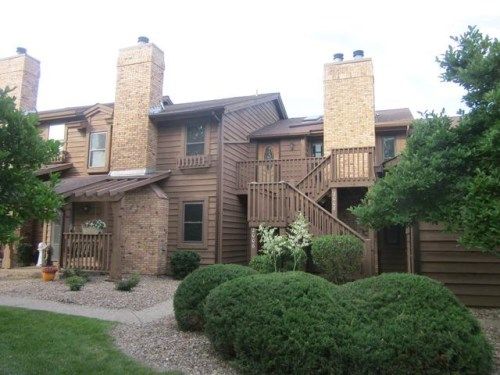 2008 Avignon Ct Unit E, Saint Charles, MO 63303