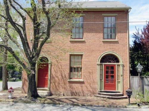 104 E FRONT STREET, Marietta, PA 17547