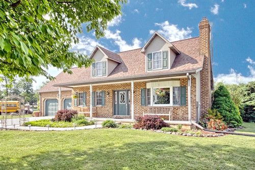 1419 New Chester Road, New Oxford, PA 17350