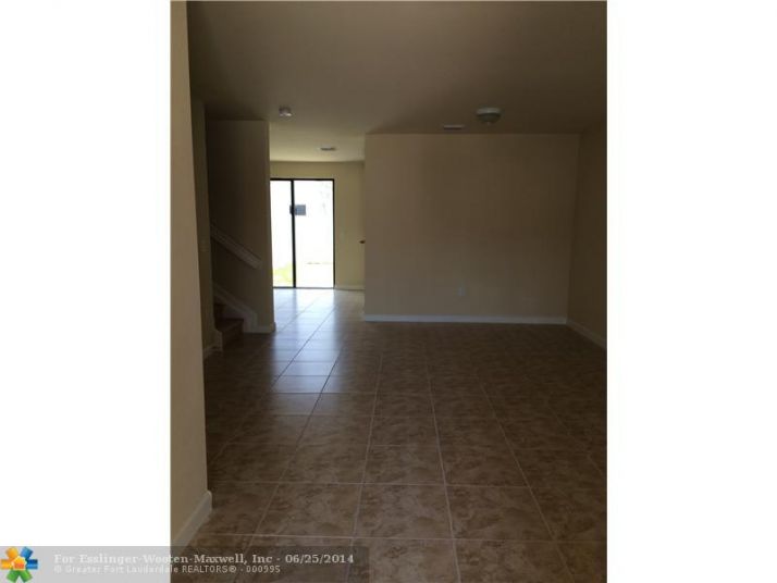 3320 W 90TH STREET # 3320, Hialeah, FL 33018