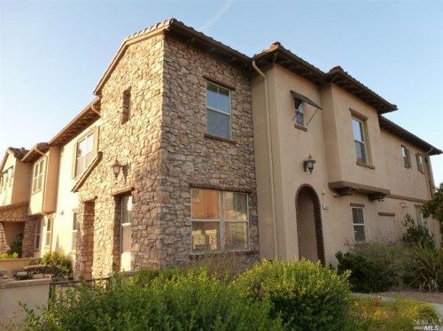 195 Stonegate Cir #D, Cloverdale, CA 95425