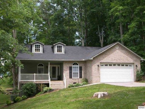 849 Sentry Ridge View Dr, Seymour, TN 37865