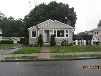 43 Texas Ave, Providence, RI 02904