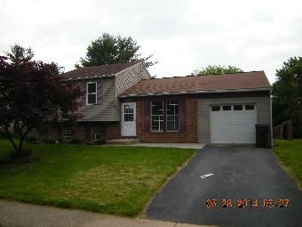 2829 Pebblebrook Dr, Lancaster, PA 17601