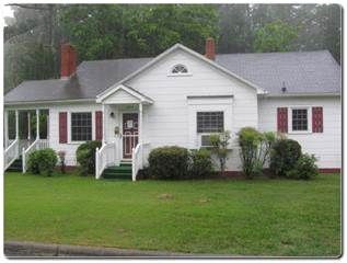 404 Woodlawn Ave, Weldon, NC 27890